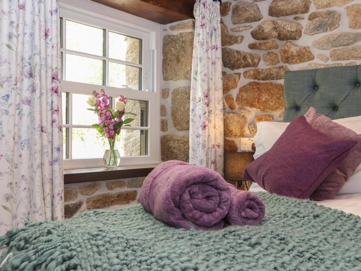 Вилла The Hayloft Хелстон Экстерьер фото